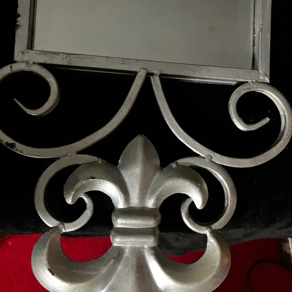 Elegant Silver Wall Mirror with Fleur-de-Lis Design set of 2